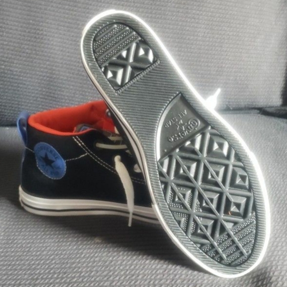 Converse High Top sneaker - Picture 5 of 6